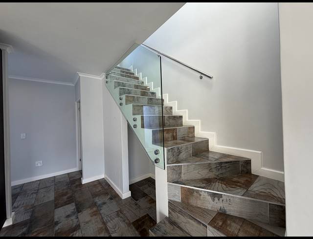 3 BEDROOM HOUSE FOR SALE IN SANDOWN